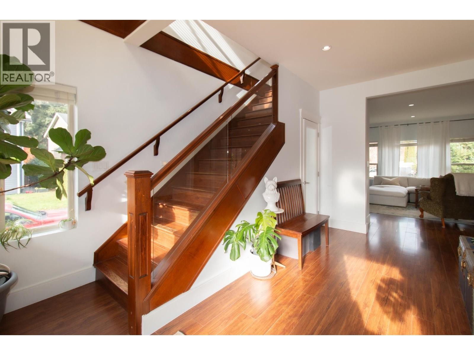 












39010 KINGFISHER ROAD

,
Squamish,




British Columbia
V8B0S9

