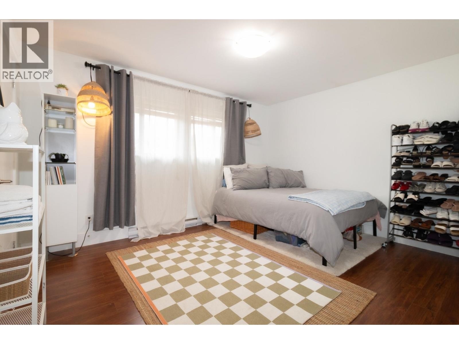 












39010 KINGFISHER ROAD

,
Squamish,




British Columbia
V8B0S9

