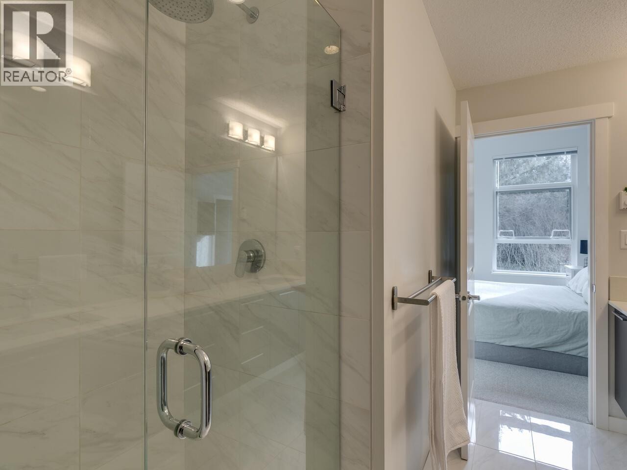 












45 39548 LOGGERS LANE

,
Squamish,




British Columbia
V8B0V7

