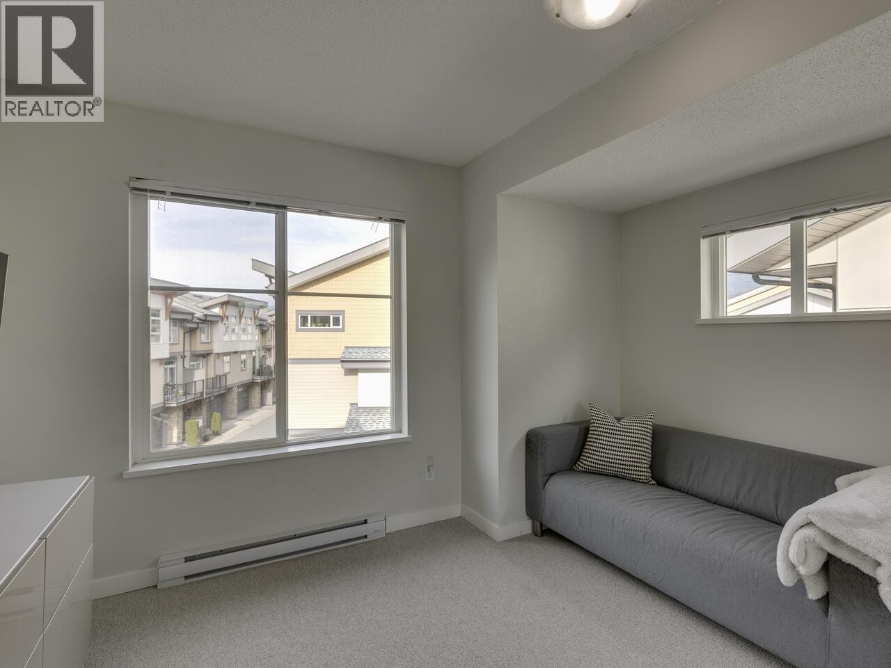 












45 39548 LOGGERS LANE

,
Squamish,




British Columbia
V8B0V7

