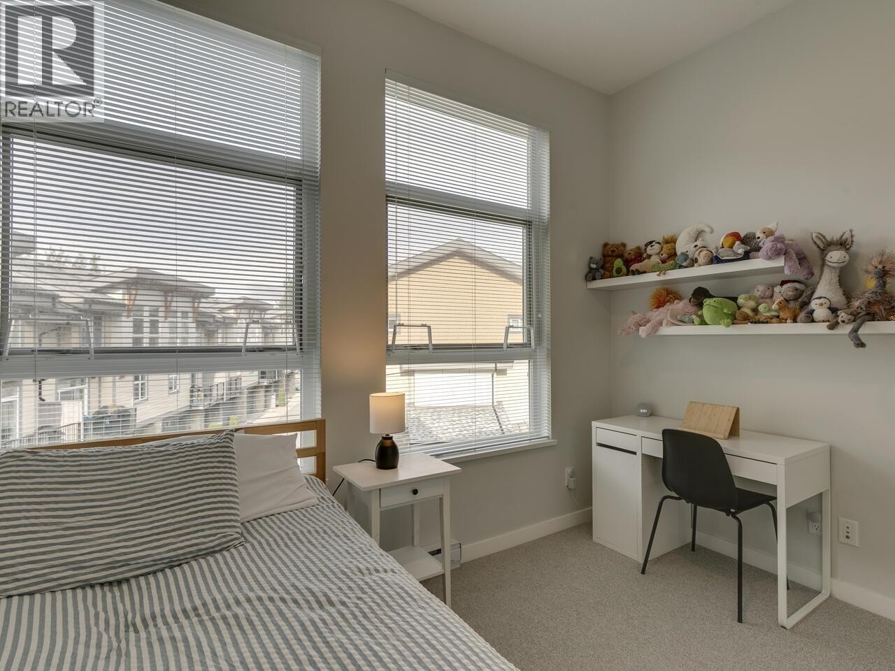 












45 39548 LOGGERS LANE

,
Squamish,




British Columbia
V8B0V7

