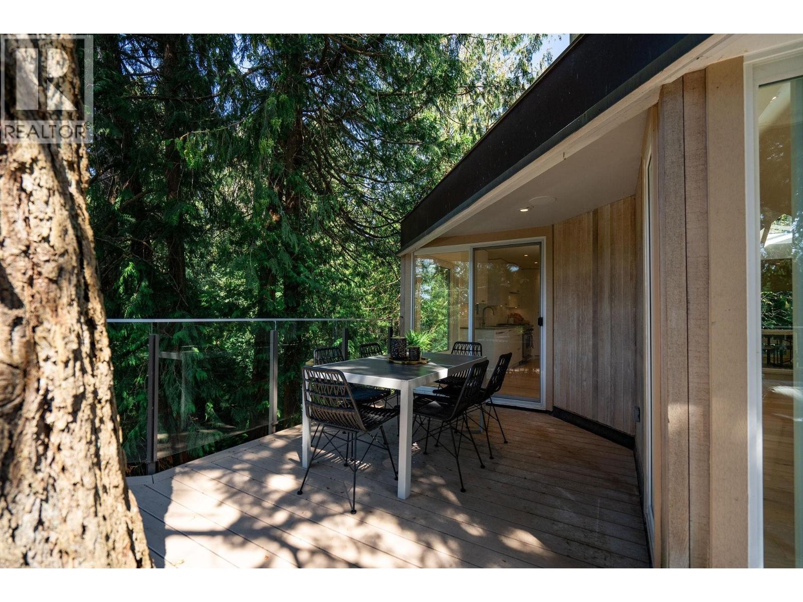 












5061 BEAR LANE

,
West Vancouver,




British Columbia
V7W1L2

