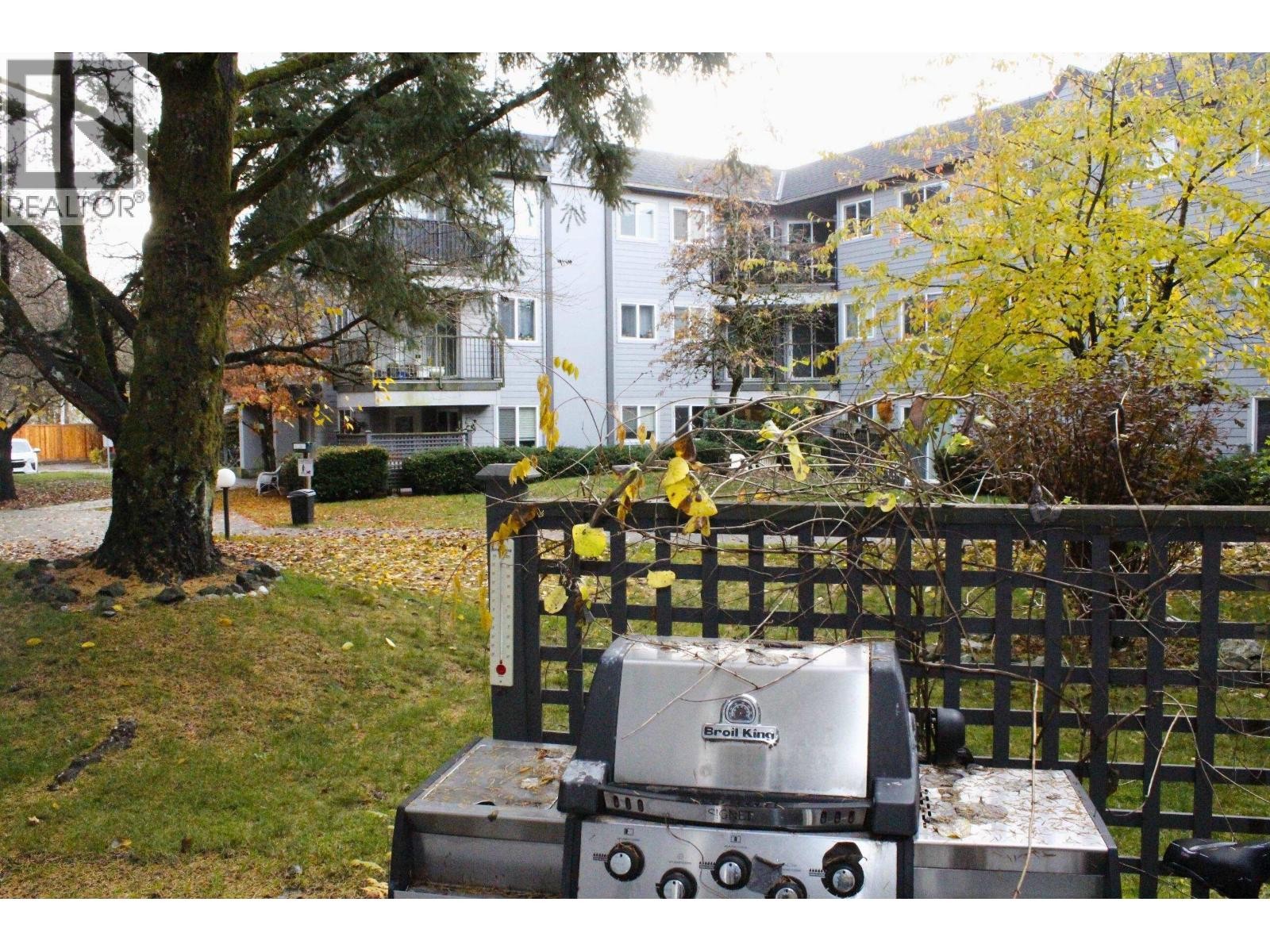 












B108 40120 WILLOW CRESCENT

,
Squamish,




British Columbia
V8B0L7

