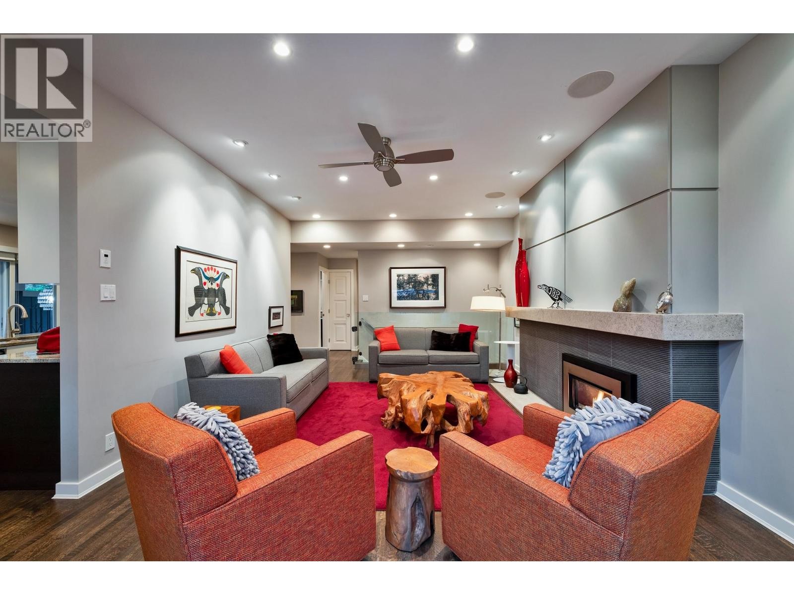 












3669 EDGEMONT BOULEVARD

,
North Vancouver,




British Columbia
V7R2P6

