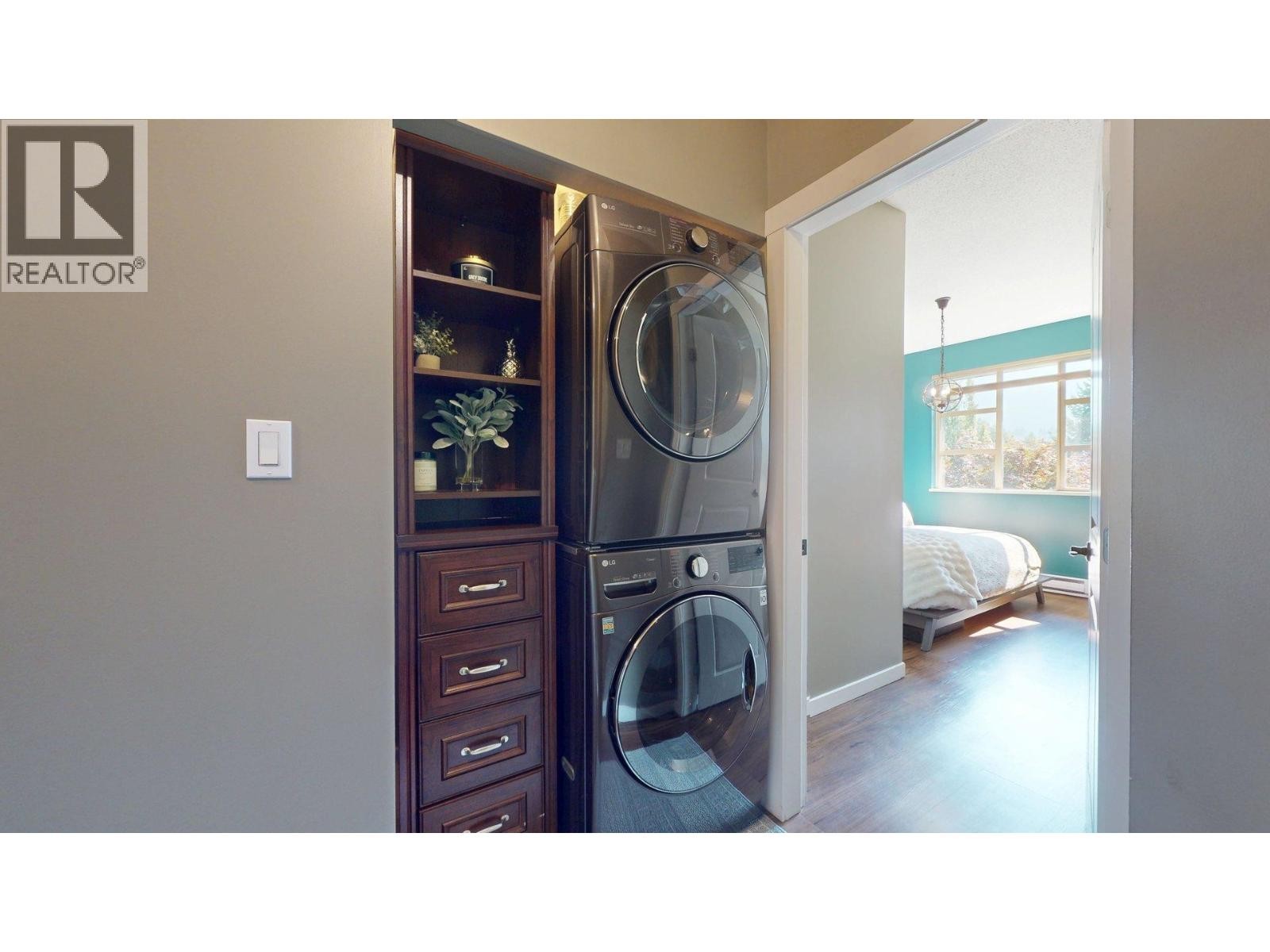 












1274 STONEMOUNT PLACE

,
Squamish,




British Columbia
V8B0R8

