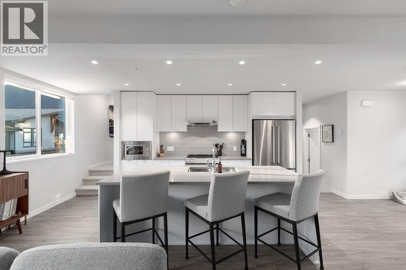 












41224 HIGHLINE PLACE

,
Squamish,




British Columbia
V8B1C2

