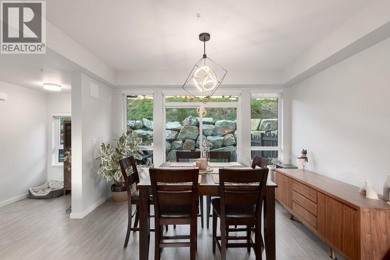 












41224 HIGHLINE PLACE

,
Squamish,




British Columbia
V8B1C2

