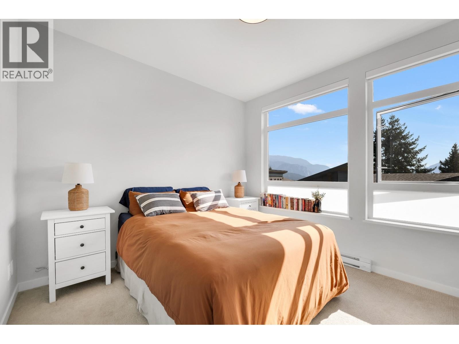 












41224 HIGHLINE PLACE

,
Squamish,




British Columbia
V8B1C2

