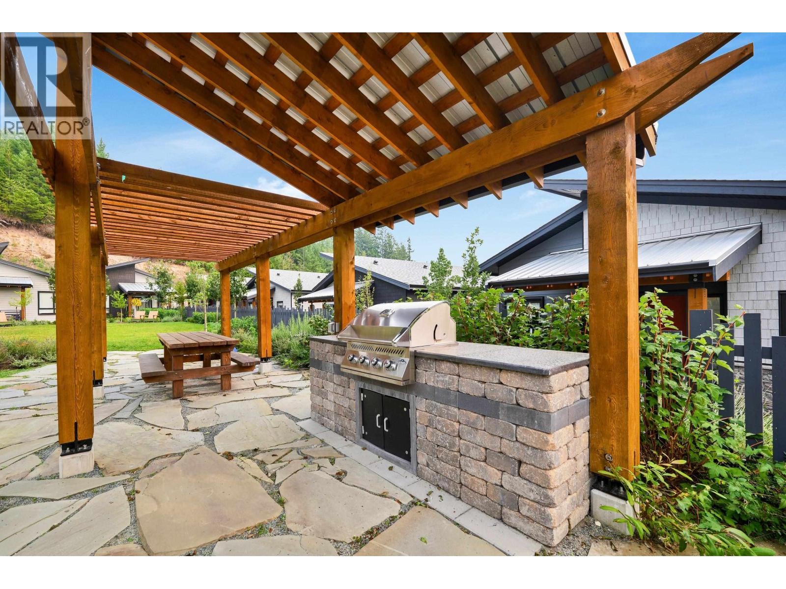 












41224 HIGHLINE PLACE

,
Squamish,




British Columbia
V8B1C2

