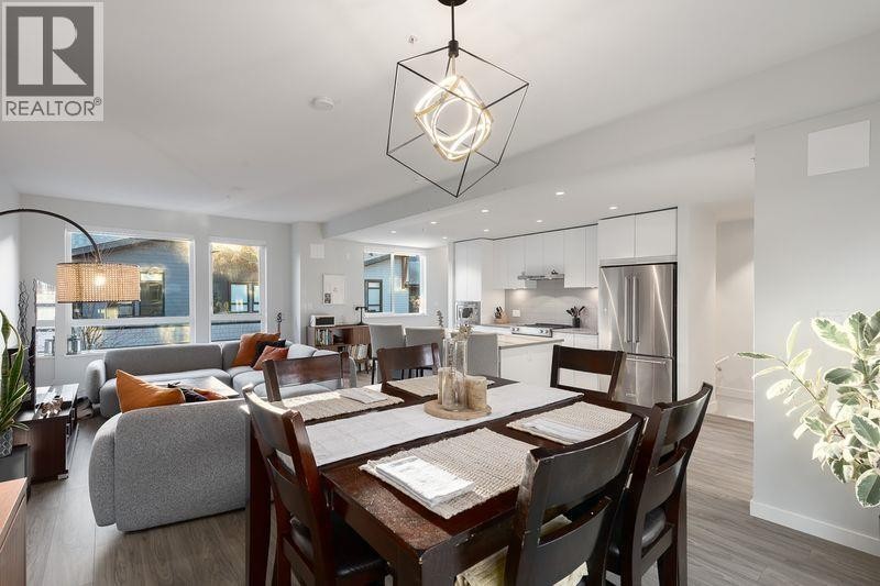 












41224 HIGHLINE PLACE

,
Squamish,




British Columbia
V8B1C2

