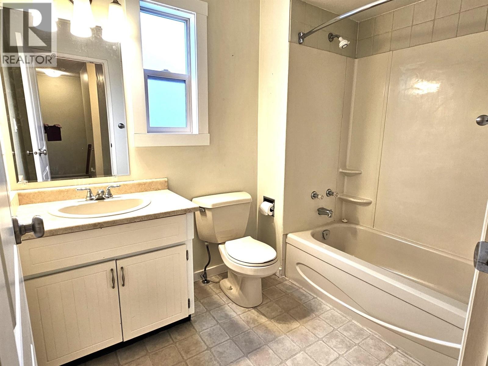 












33 41450 GOVERNMENT ROAD

,
Squamish,




British Columbia
V0N1H0

