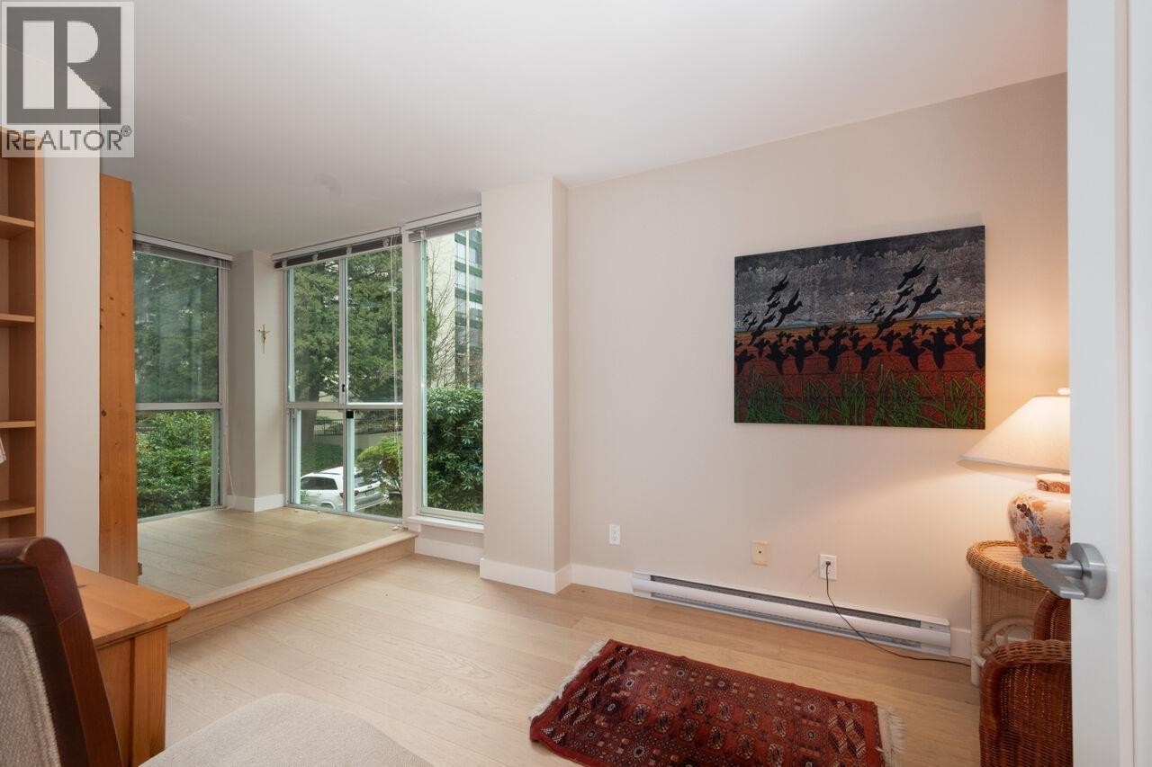 












301 1455 DUCHESS AVENUE

,
West Vancouver,




British Columbia
V7T1H7

