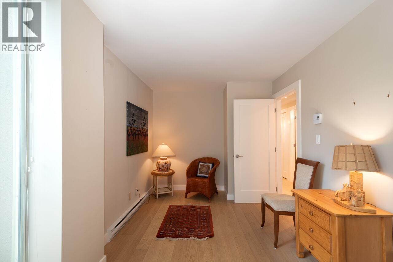 












301 1455 DUCHESS AVENUE

,
West Vancouver,




British Columbia
V7T1H7

