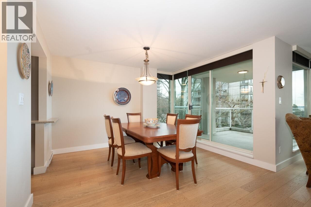 












301 1455 DUCHESS AVENUE

,
West Vancouver,




British Columbia
V7T1H7

