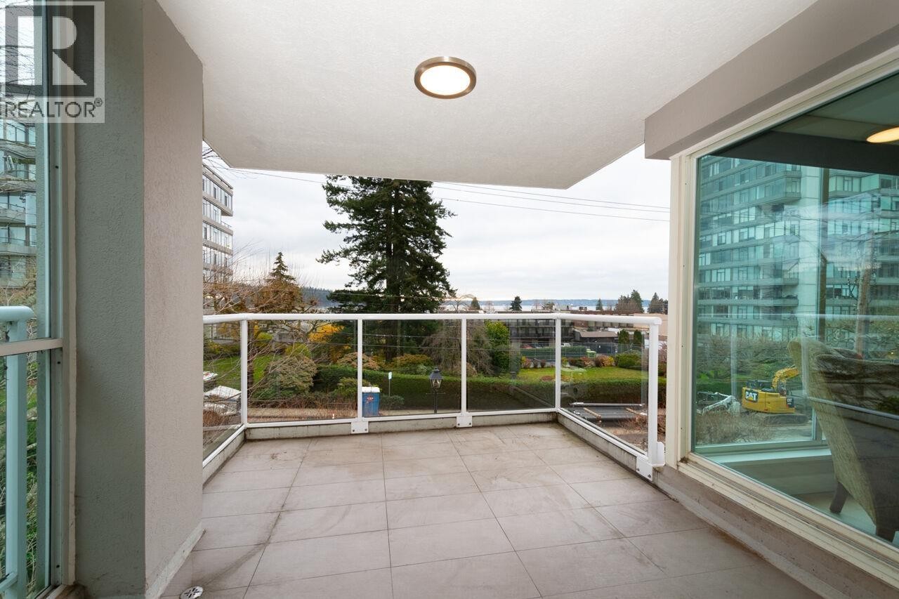 












301 1455 DUCHESS AVENUE

,
West Vancouver,




British Columbia
V7T1H7

