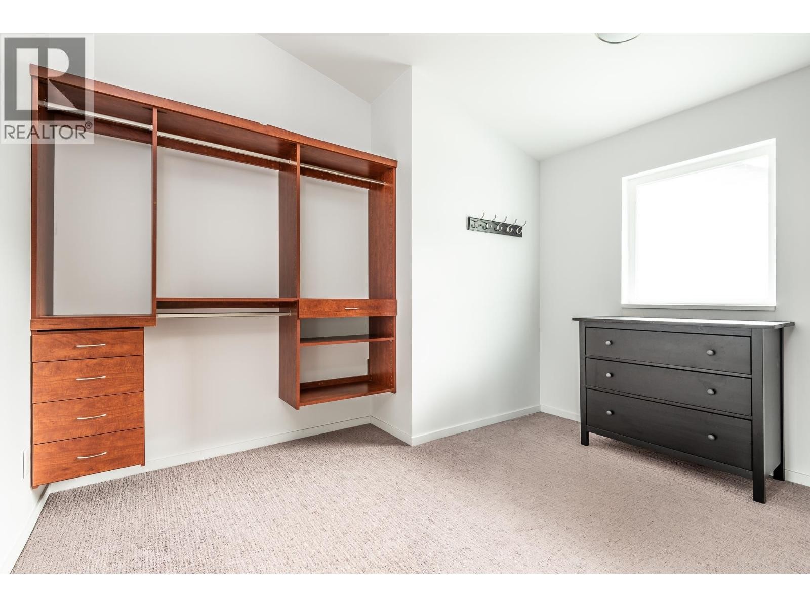 












38608 WESTWAY AVENUE

,
Squamish,




British Columbia
V8B0W2

