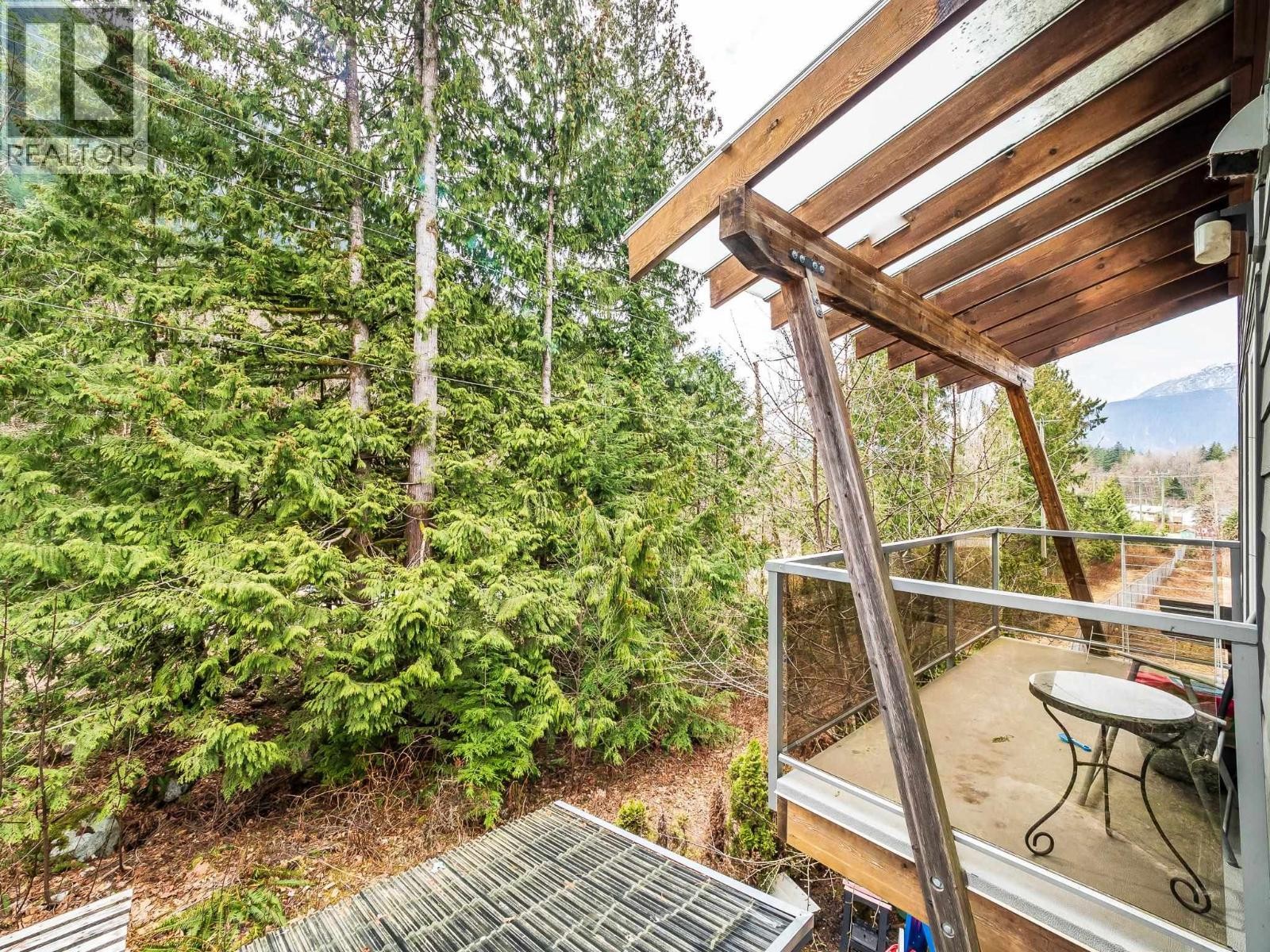 












38608 WESTWAY AVENUE

,
Squamish,




British Columbia
V8B0W2

