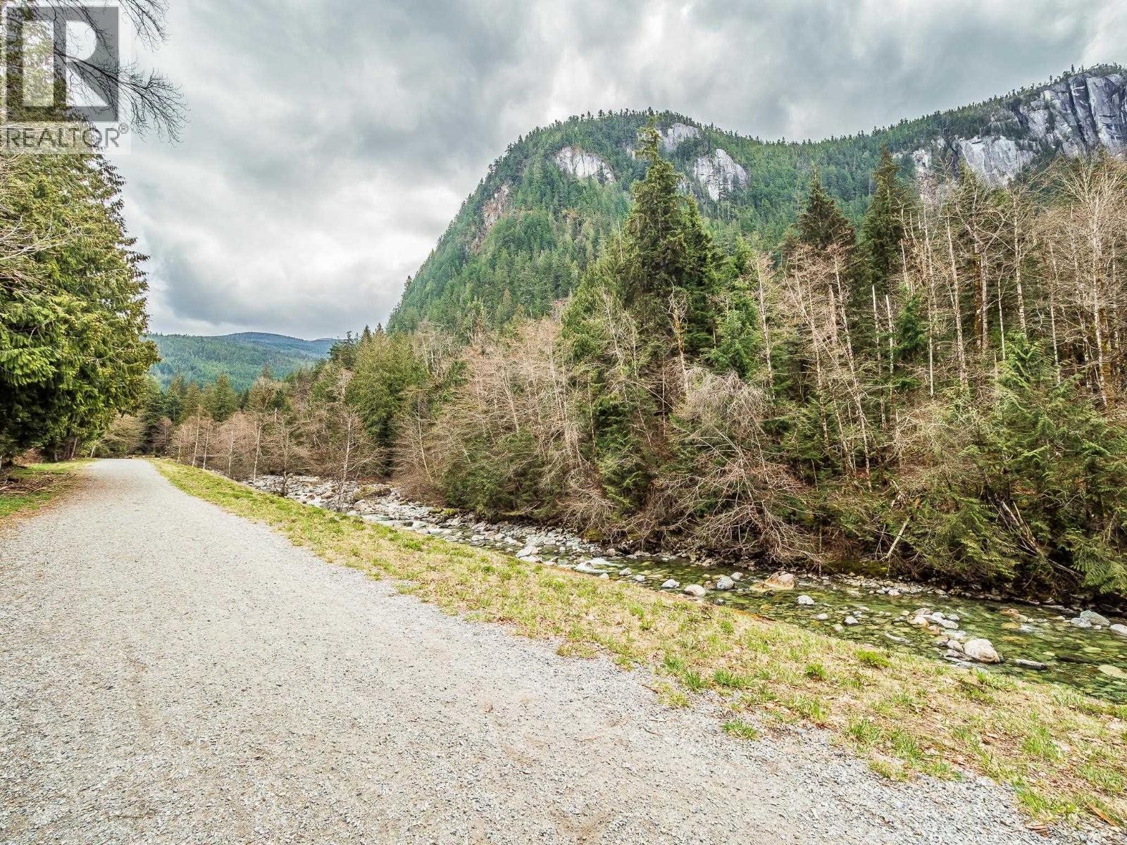 












38608 WESTWAY AVENUE

,
Squamish,




British Columbia
V8B0W2

