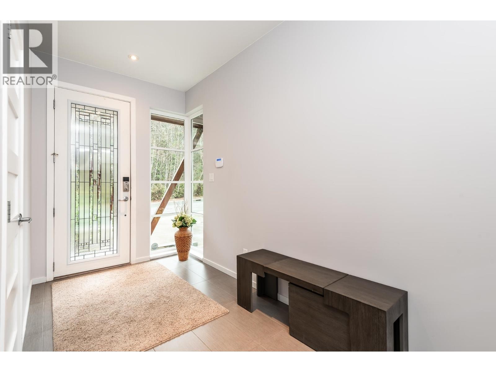 












38608 WESTWAY AVENUE

,
Squamish,




British Columbia
V8B0W2

