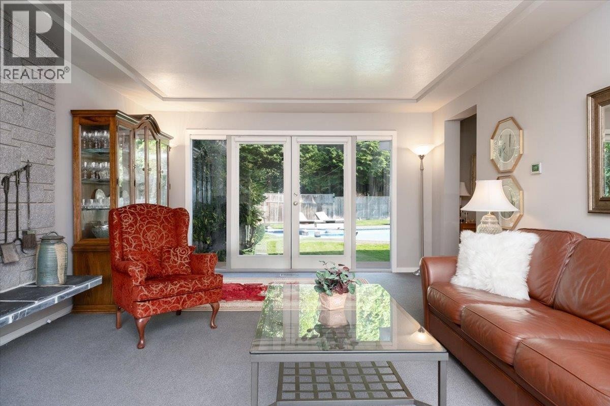 












2864 BUSHNELL PLACE

,
North Vancouver,




British Columbia
V7J2Y8

