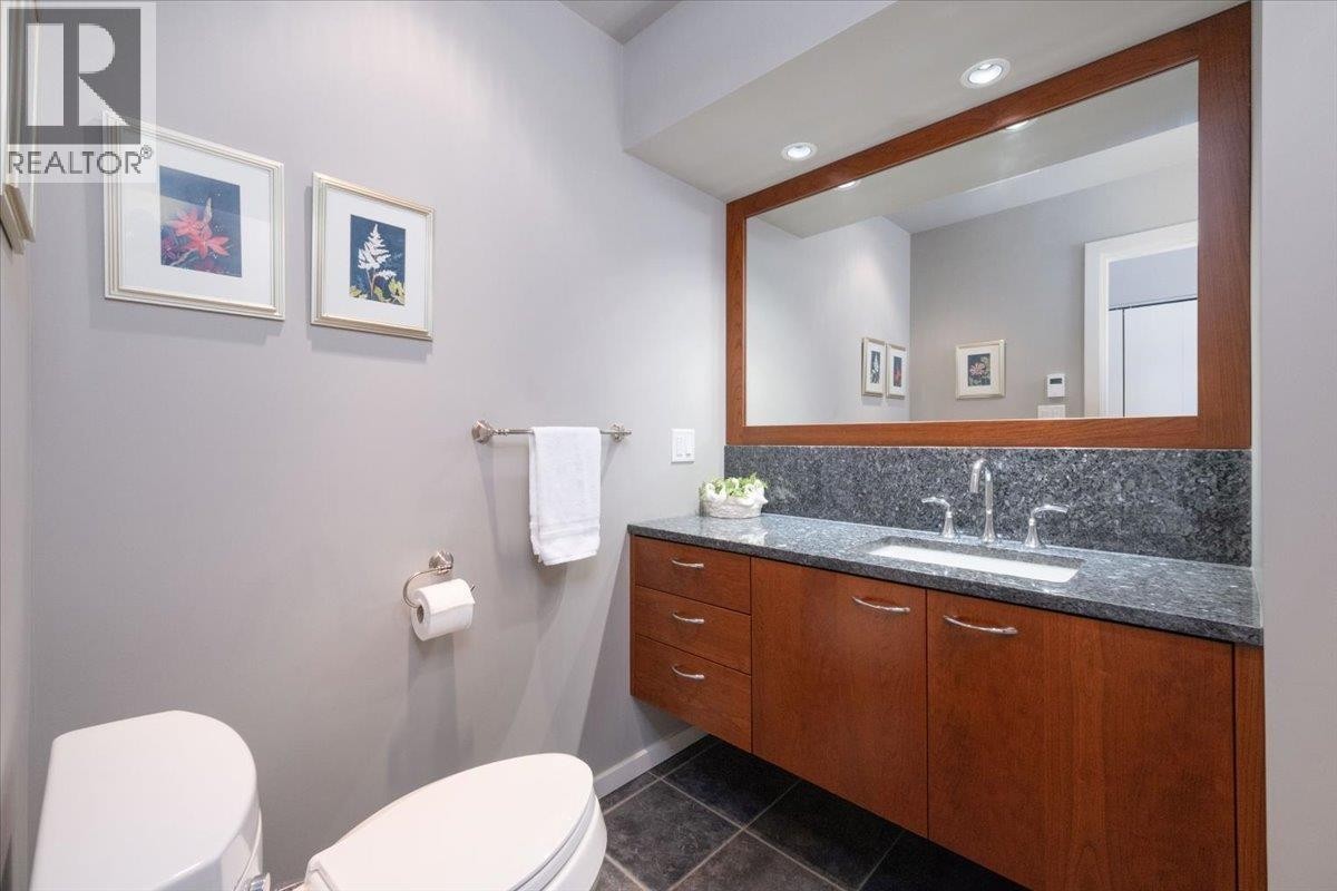 












2864 BUSHNELL PLACE

,
North Vancouver,




British Columbia
V7J2Y8

