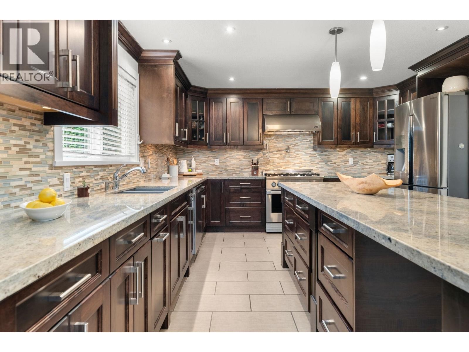 












2733 TEMPE GLEN DRIVE

,
North Vancouver,




British Columbia
V7N4K5

