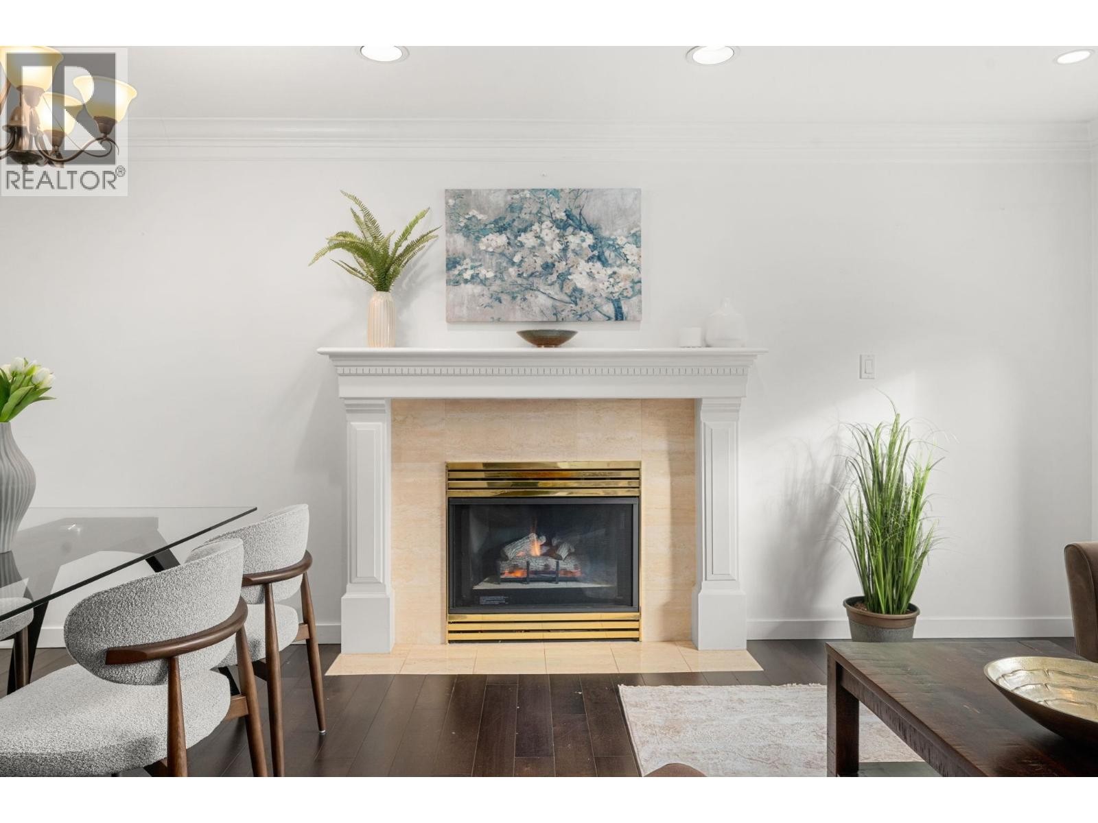 












2733 TEMPE GLEN DRIVE

,
North Vancouver,




British Columbia
V7N4K5

