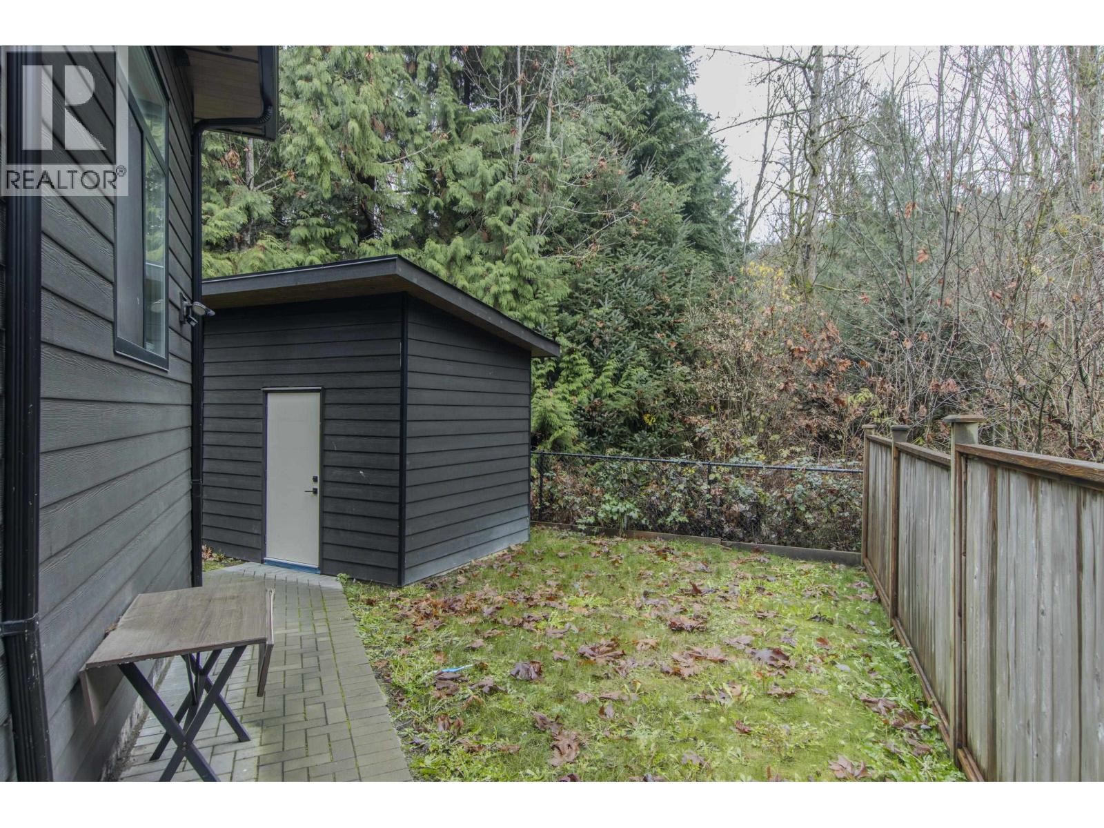 












39184 WOODPECKER PLACE

,
Squamish,




British Columbia
V8B1A7

