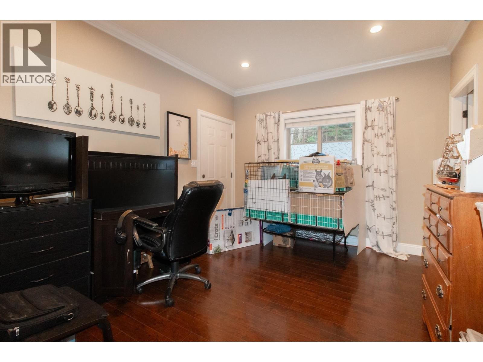 












39043 KINGFISHER ROAD

,
Squamish,




British Columbia
V8B0S9

