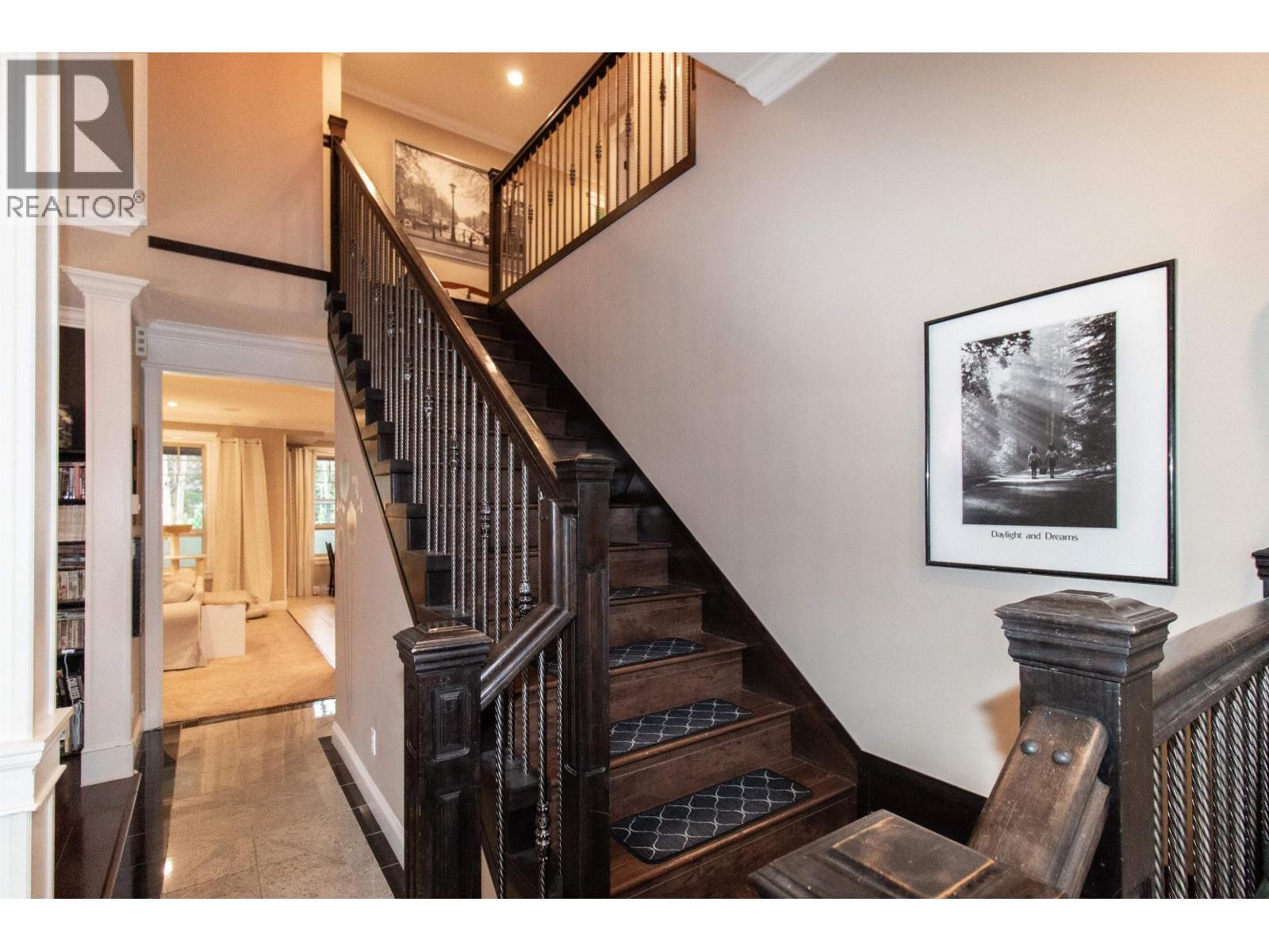 












39043 KINGFISHER ROAD

,
Squamish,




British Columbia
V8B0S9

