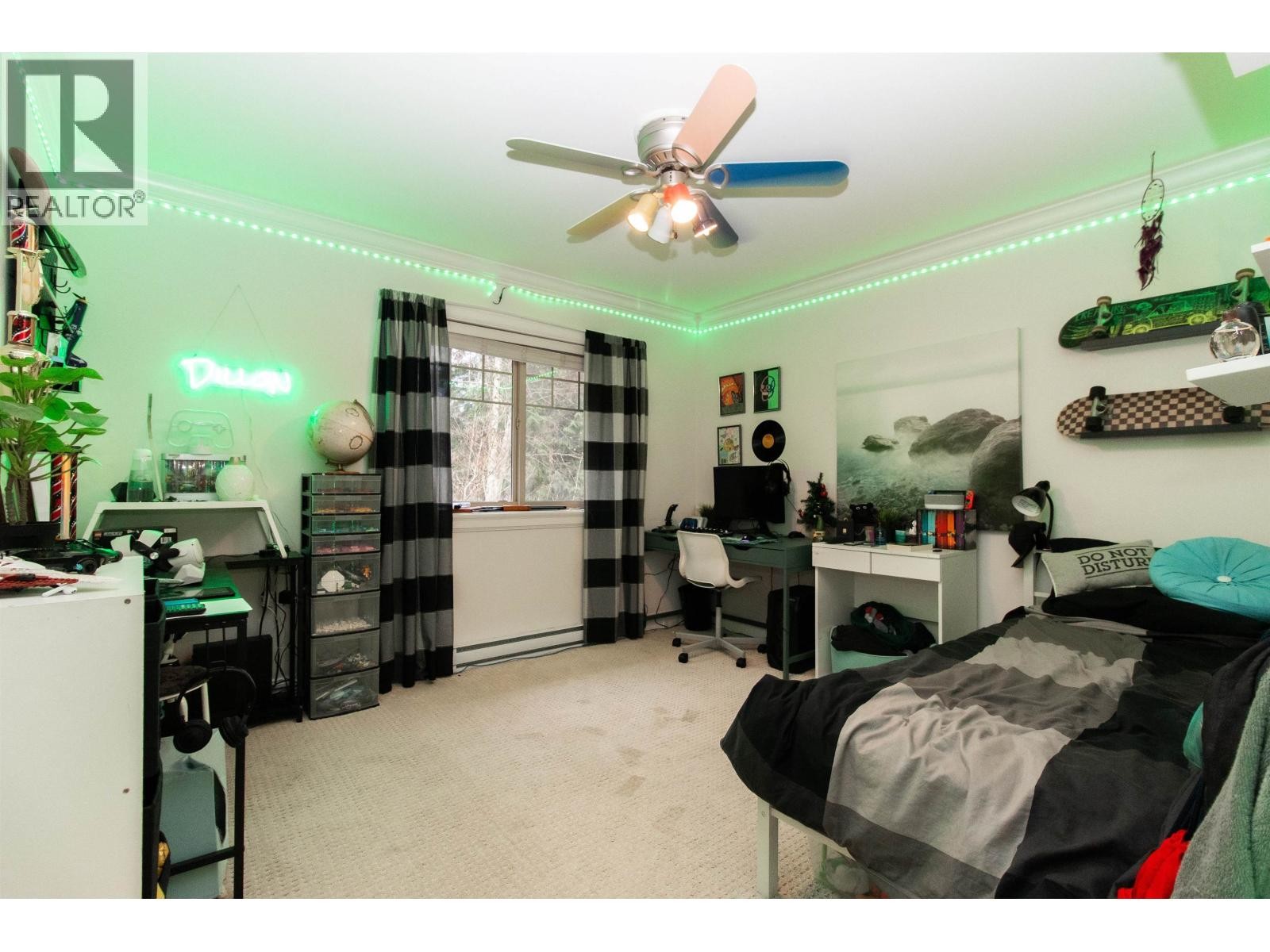 












39043 KINGFISHER ROAD

,
Squamish,




British Columbia
V8B0S9

