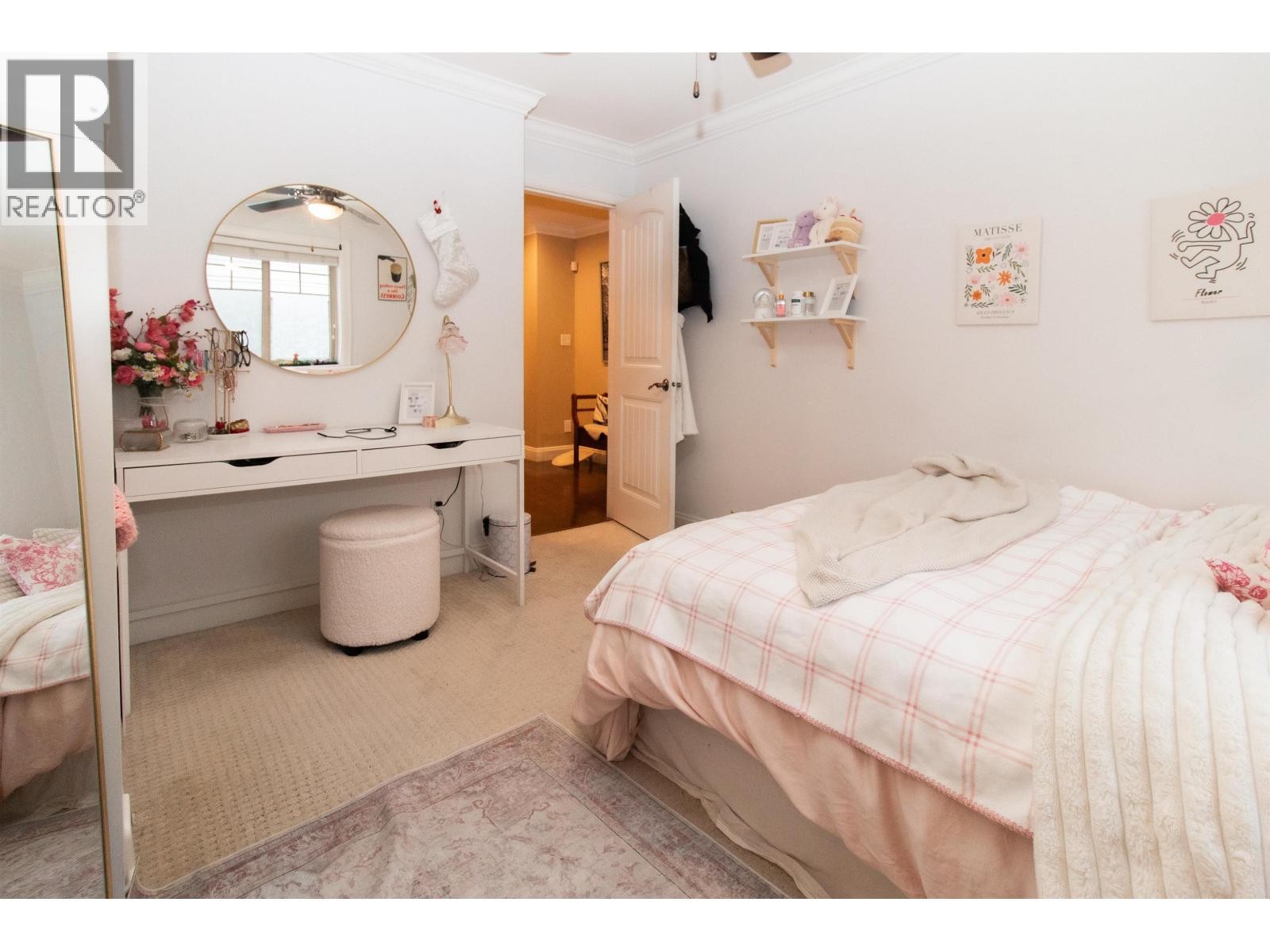 












39043 KINGFISHER ROAD

,
Squamish,




British Columbia
V8B0S9

