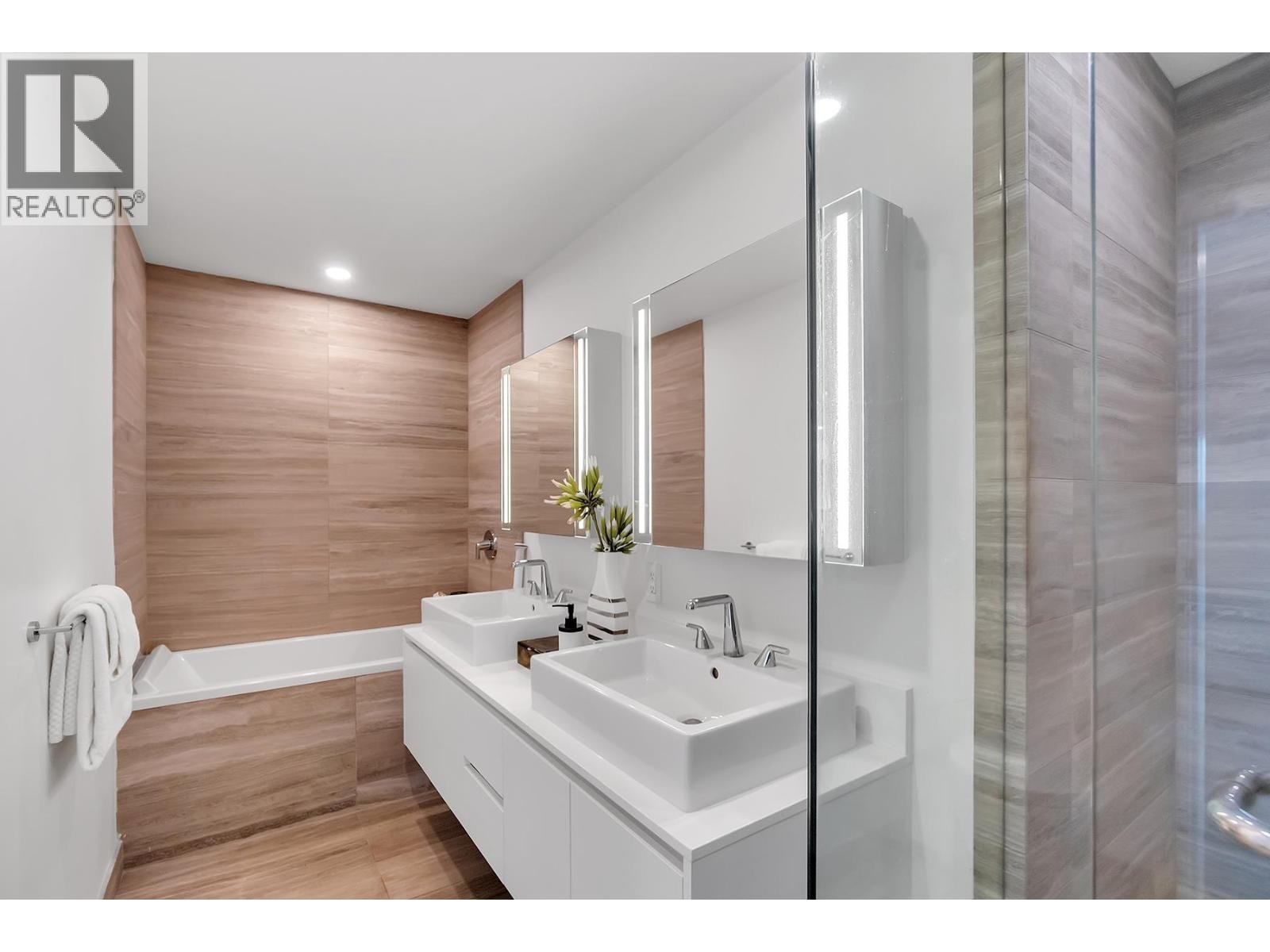 












3602 1480 HOWE STREET

,
Vancouver,




British Columbia
V6Z0G5

