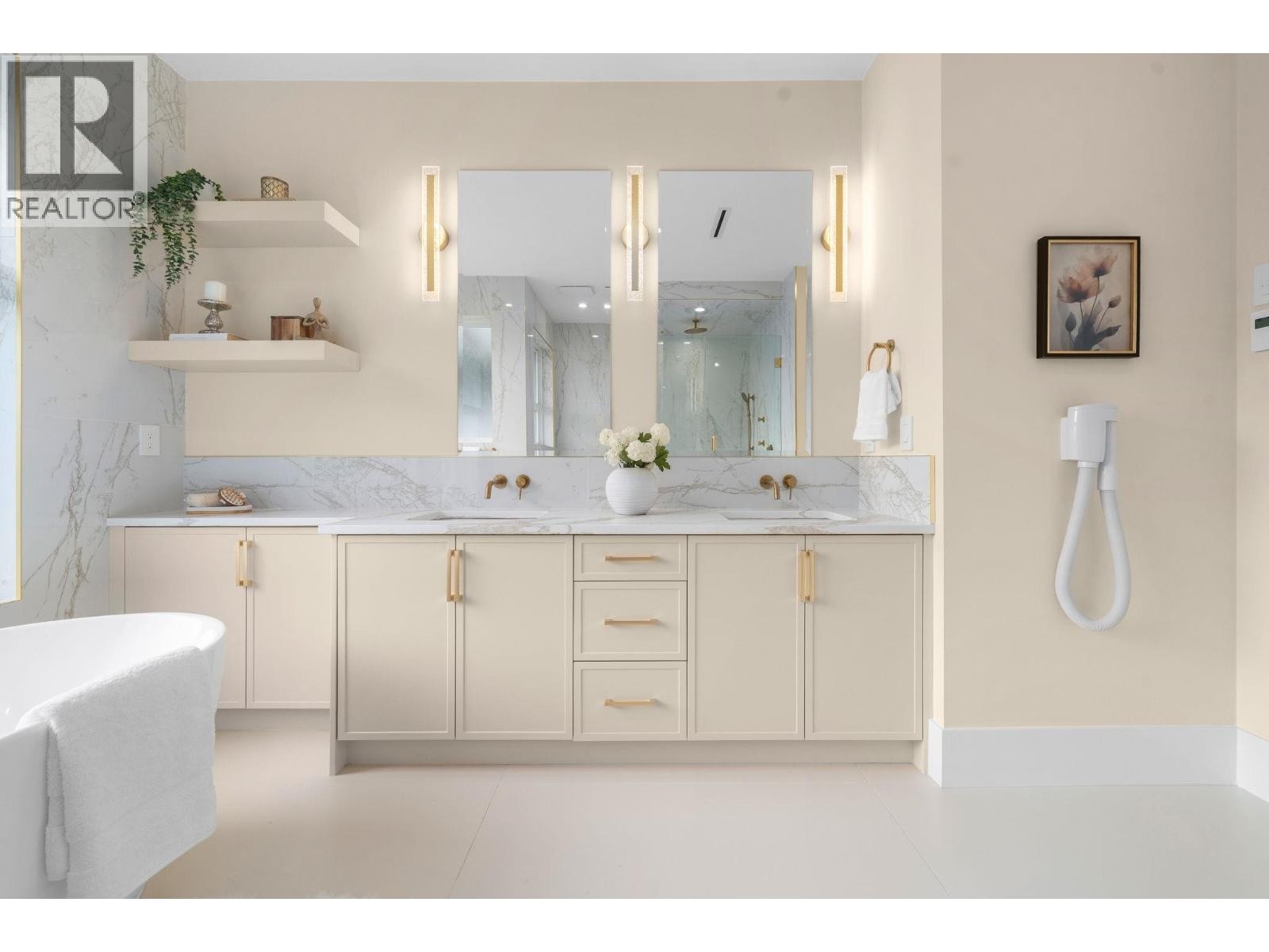 












361 E 22ND STREET

,
North Vancouver,




British Columbia
V7L3C8

