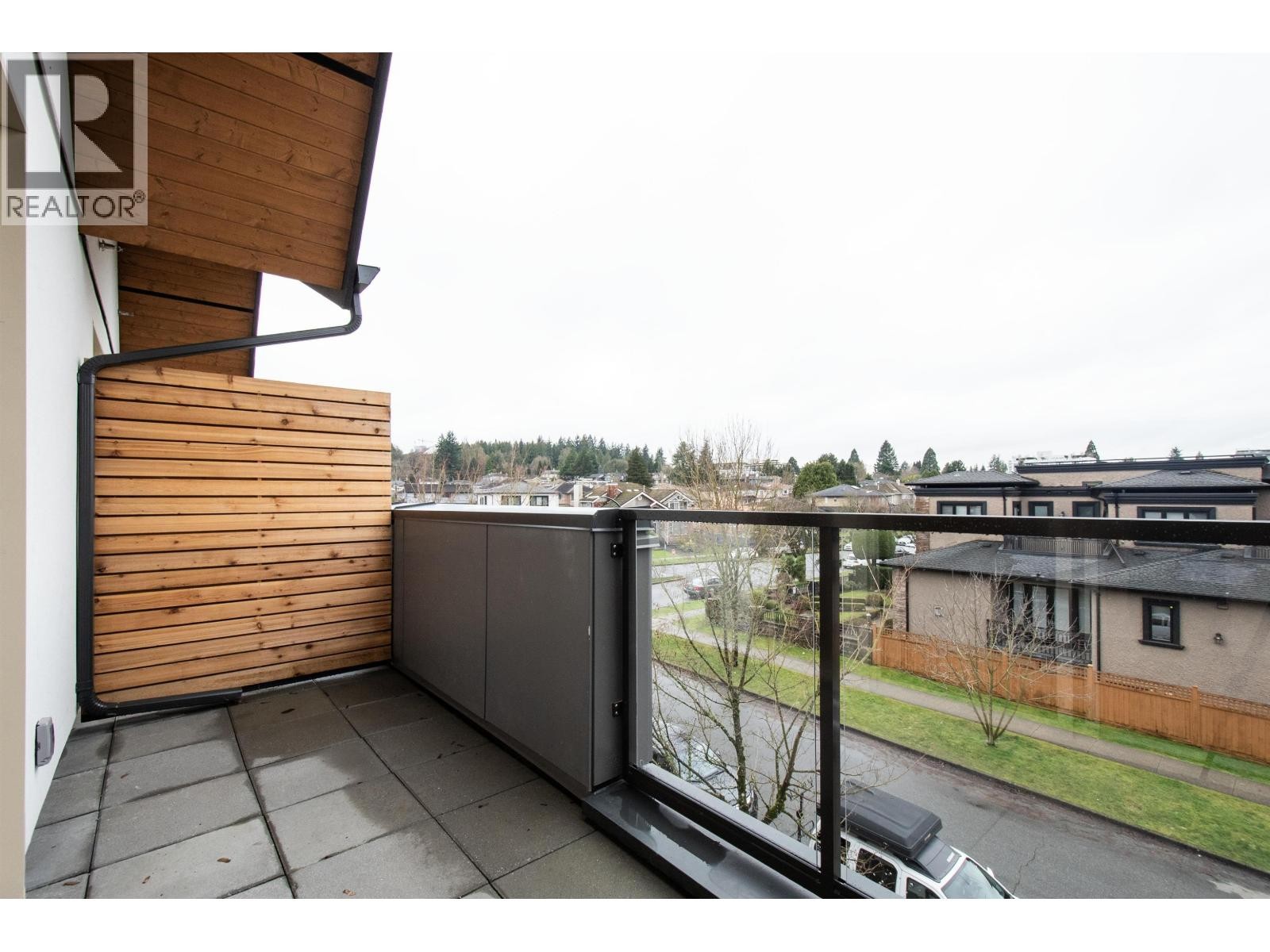 












4170 COLUMBIA STREET

,
Vancouver,




British Columbia
V5Y2J6

