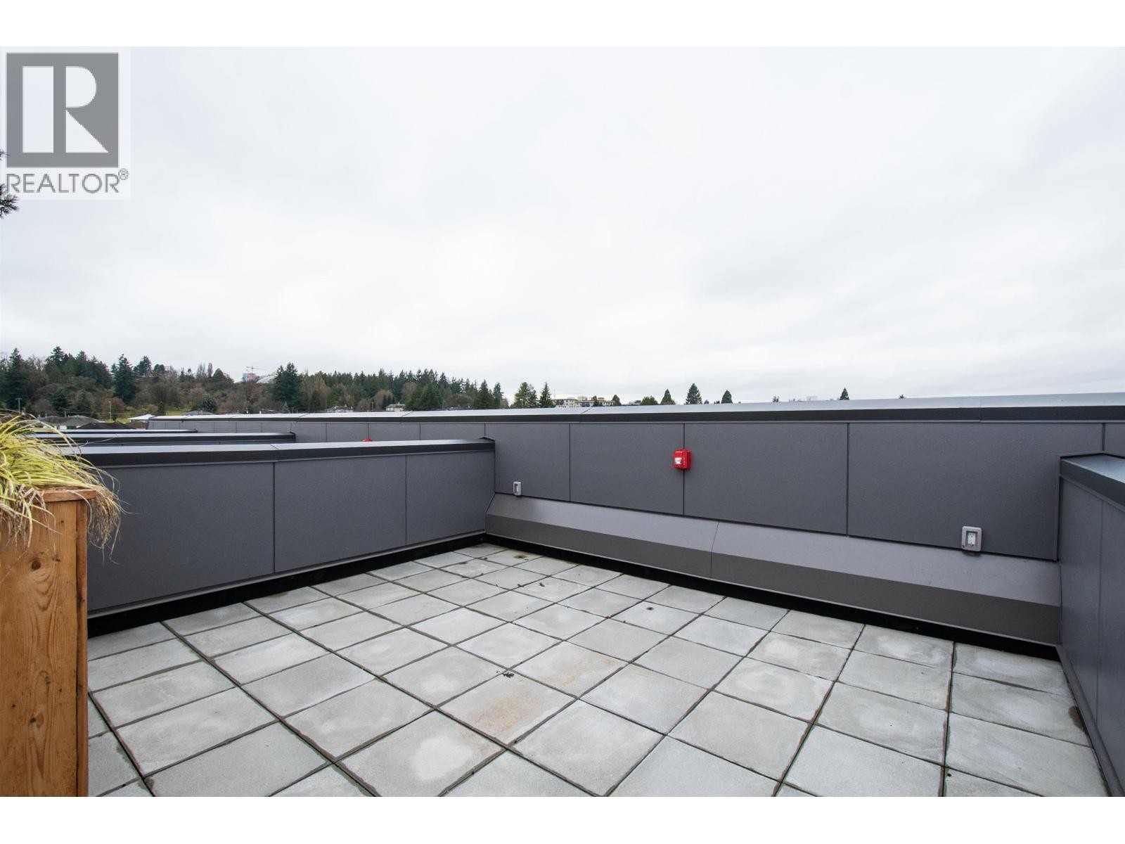 












4170 COLUMBIA STREET

,
Vancouver,




British Columbia
V5Y2J6

