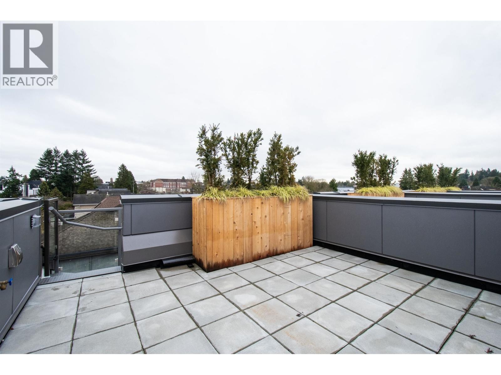 












4170 COLUMBIA STREET

,
Vancouver,




British Columbia
V5Y2J6

