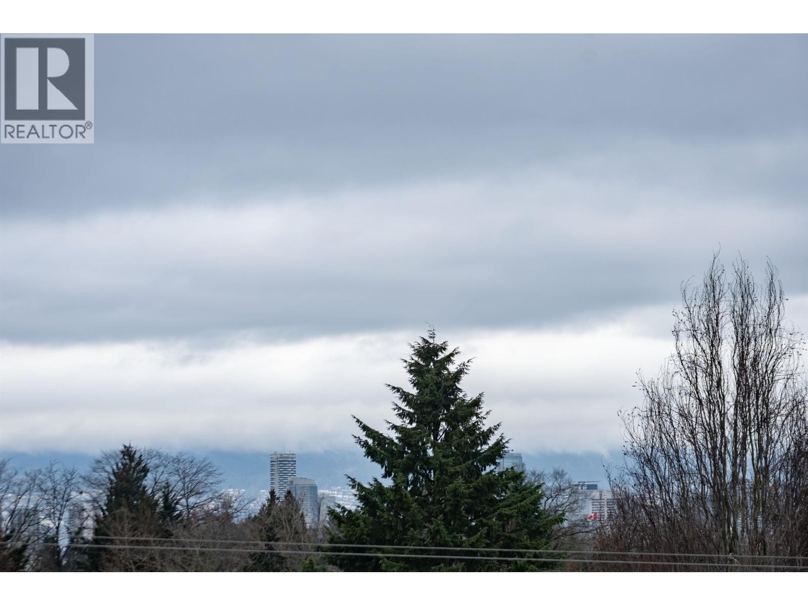 












4170 COLUMBIA STREET

,
Vancouver,




British Columbia
V5Y2J6

