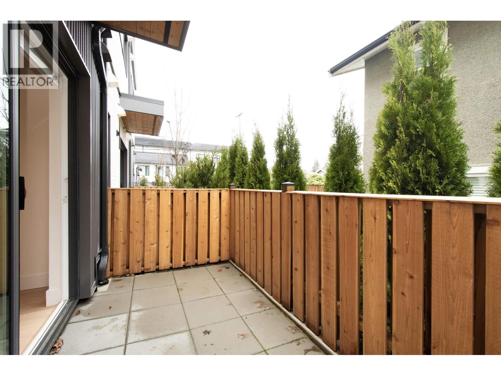 












4170 COLUMBIA STREET

,
Vancouver,




British Columbia
V5Y2J6

