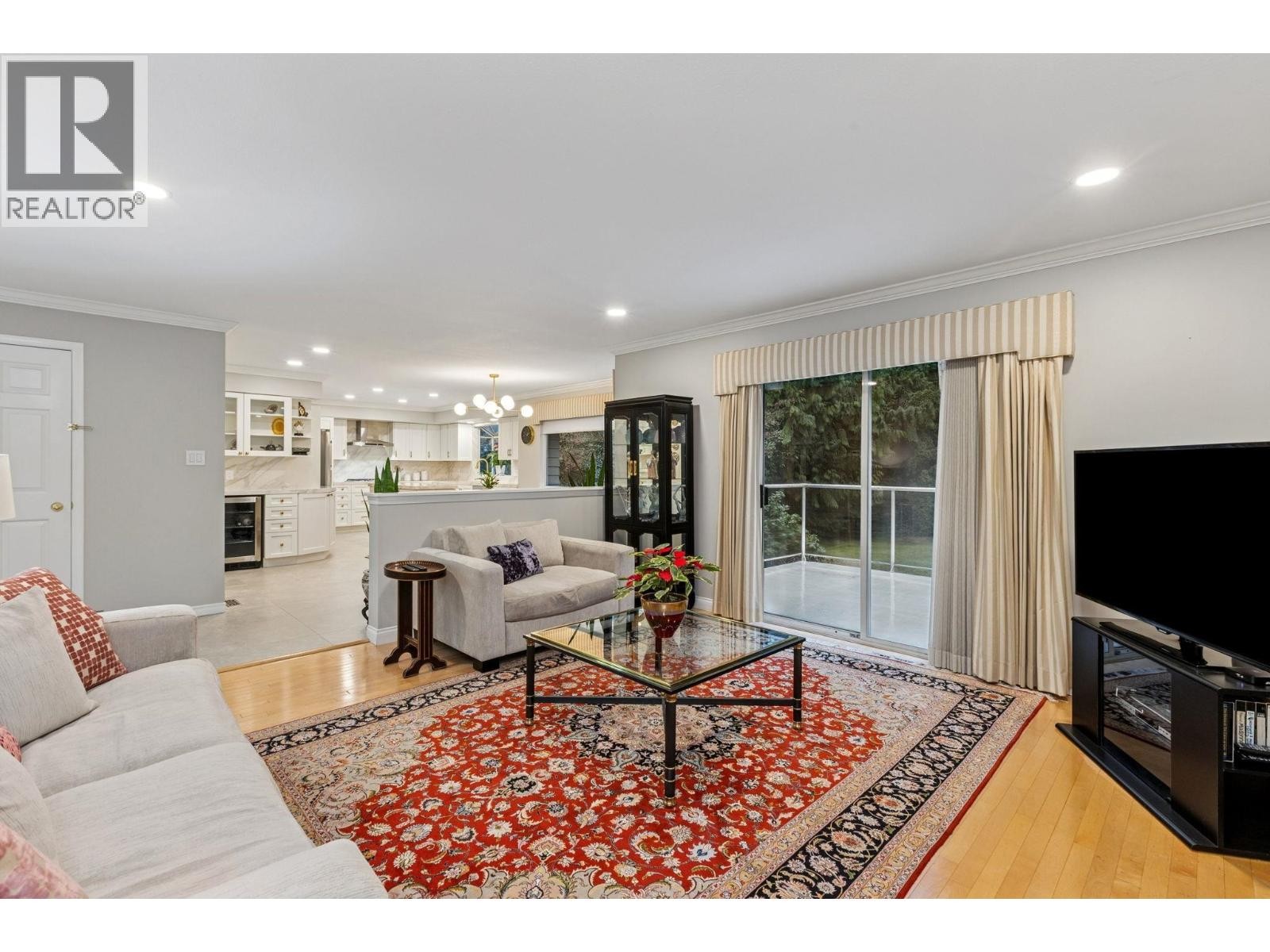 












5707 NANCY GREENE WAY

,
North Vancouver,




British Columbia
V7R4W3

