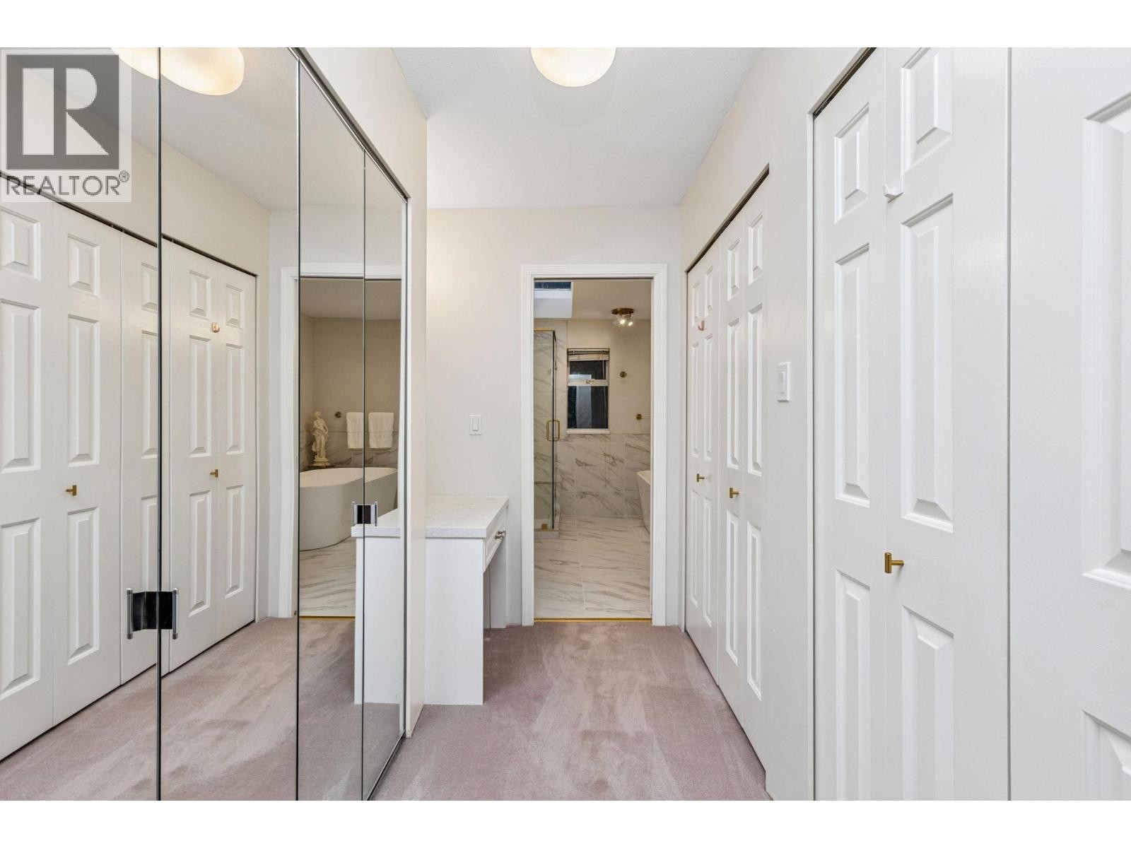 












5707 NANCY GREENE WAY

,
North Vancouver,




British Columbia
V7R4W3

