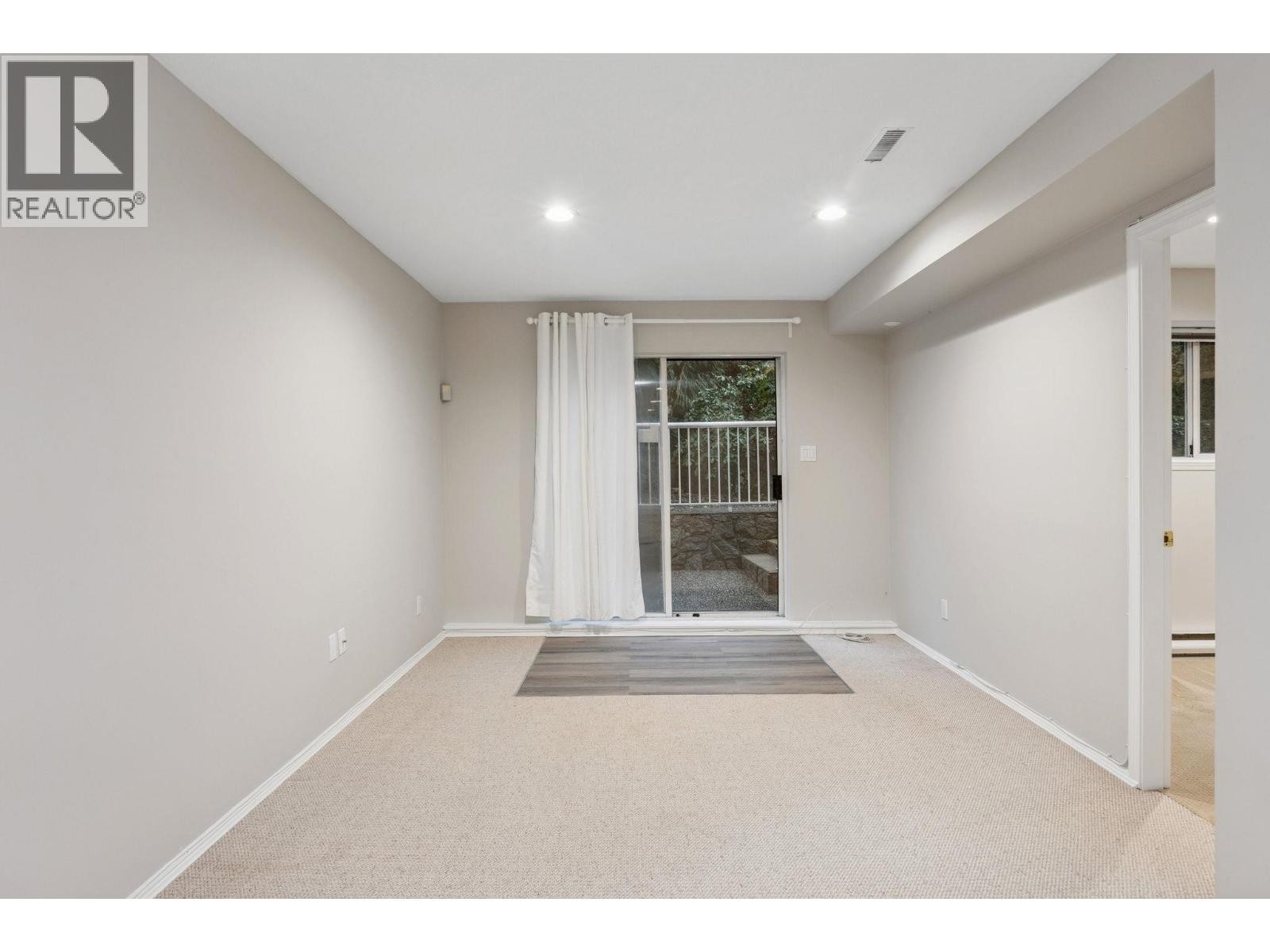 












5707 NANCY GREENE WAY

,
North Vancouver,




British Columbia
V7R4W3

