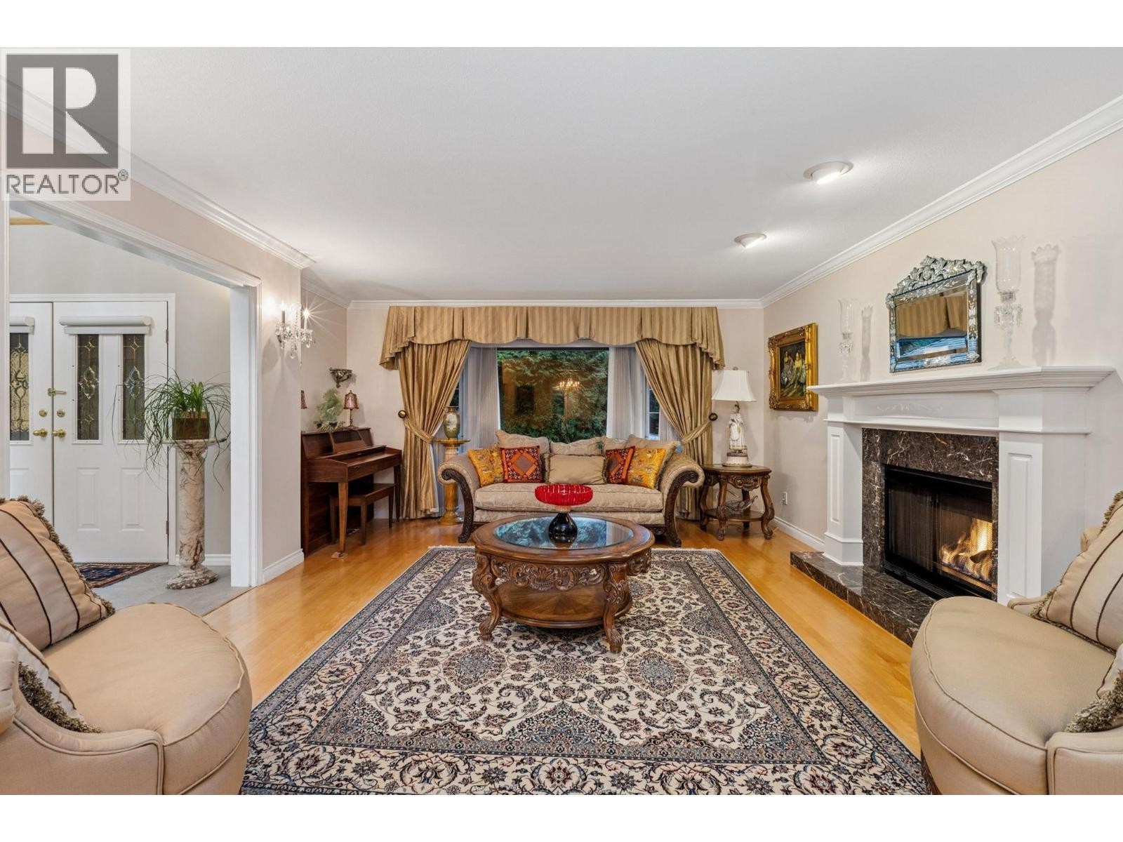 












5707 NANCY GREENE WAY

,
North Vancouver,




British Columbia
V7R4W3

