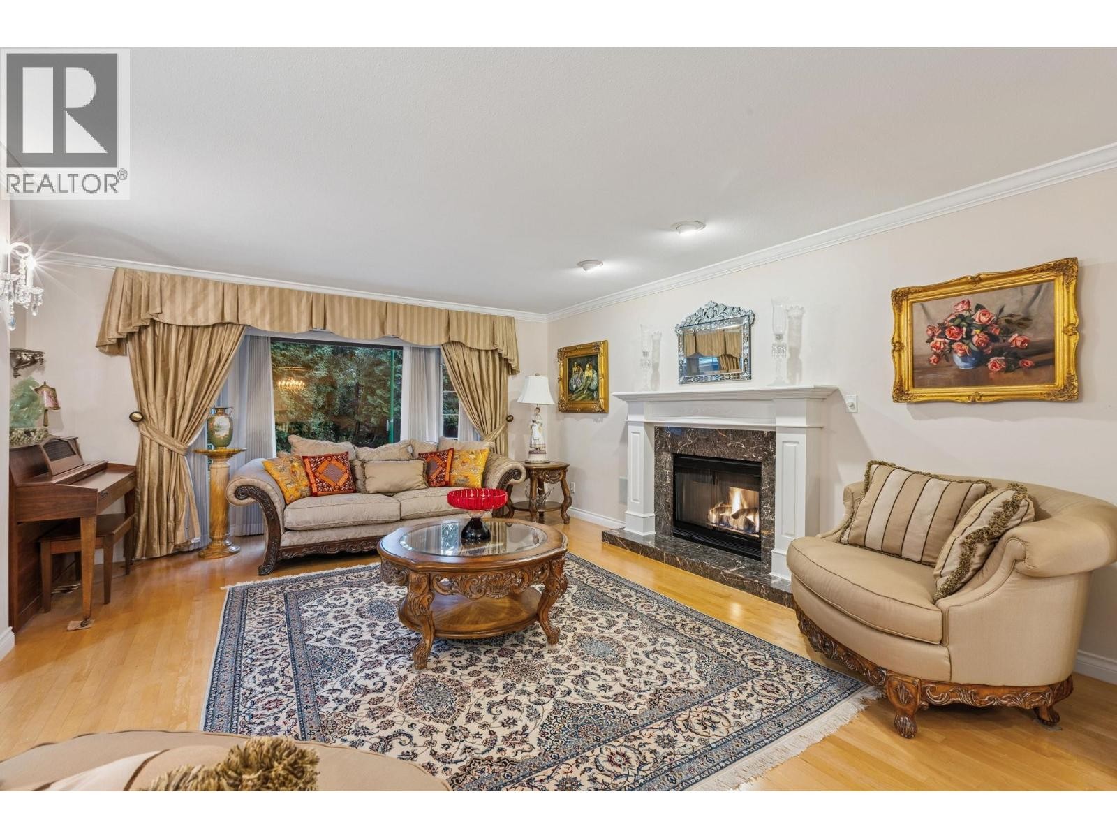 












5707 NANCY GREENE WAY

,
North Vancouver,




British Columbia
V7R4W3

