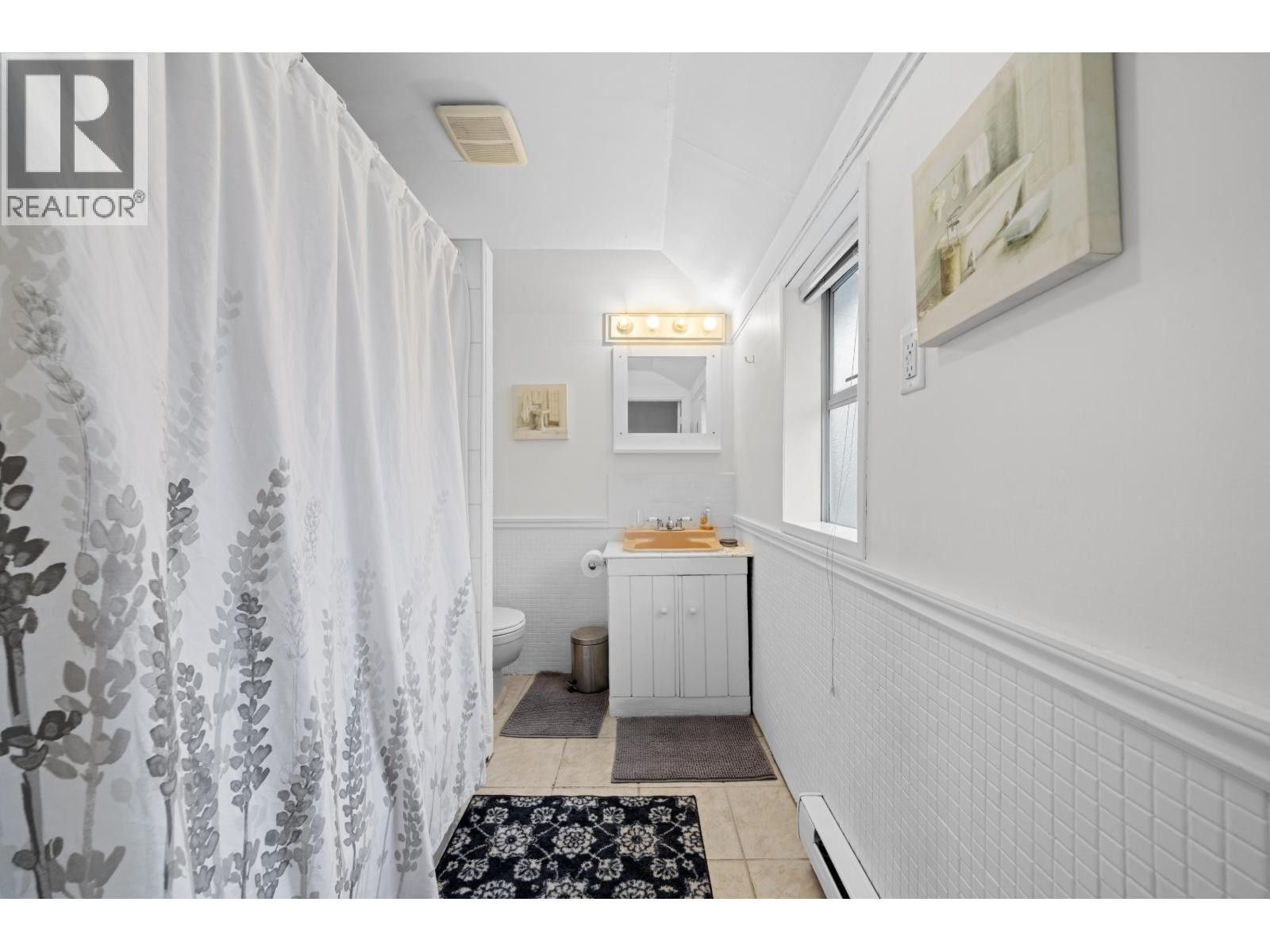 












545 SKEENA STREET

,
Vancouver,




British Columbia
V5K4P1

