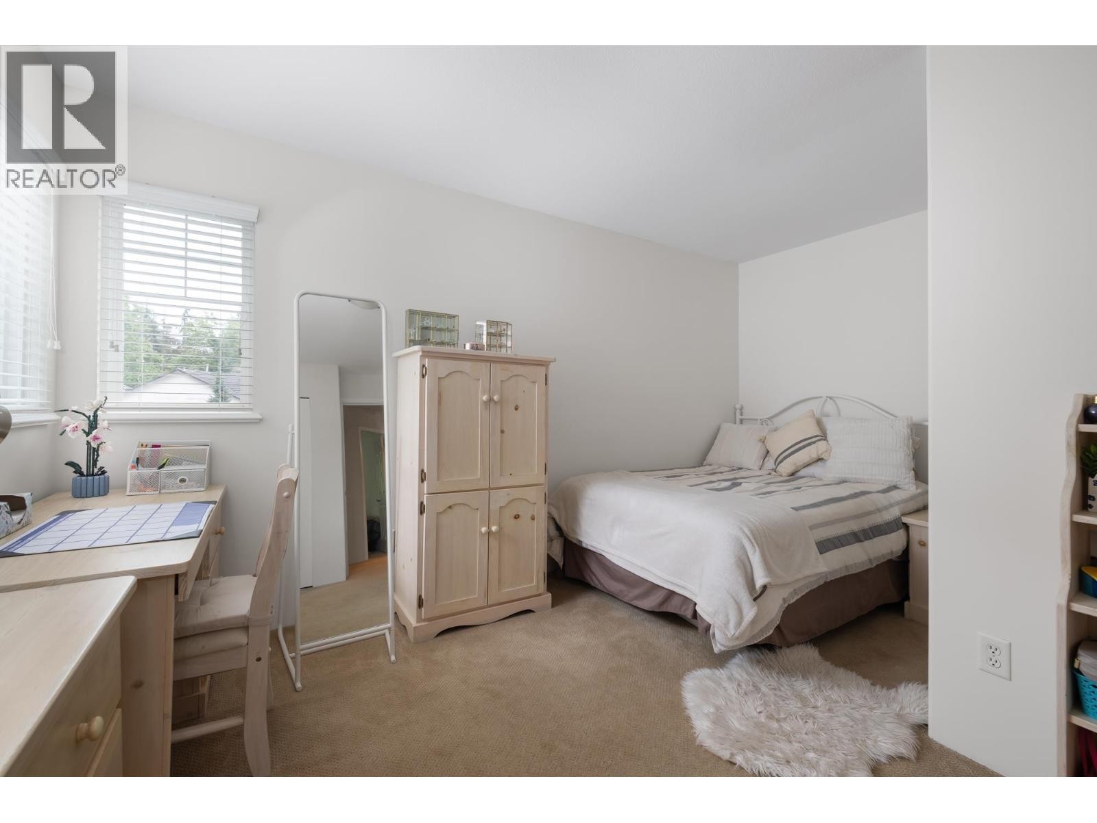 












118 CHESTNUT COURT

,
Port Moody,




British Columbia
V3H5G4

