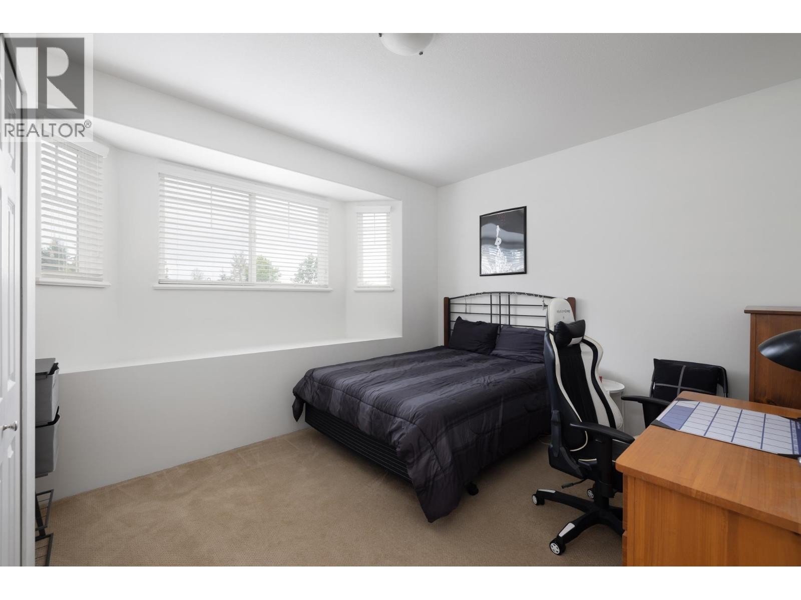 












118 CHESTNUT COURT

,
Port Moody,




British Columbia
V3H5G4

