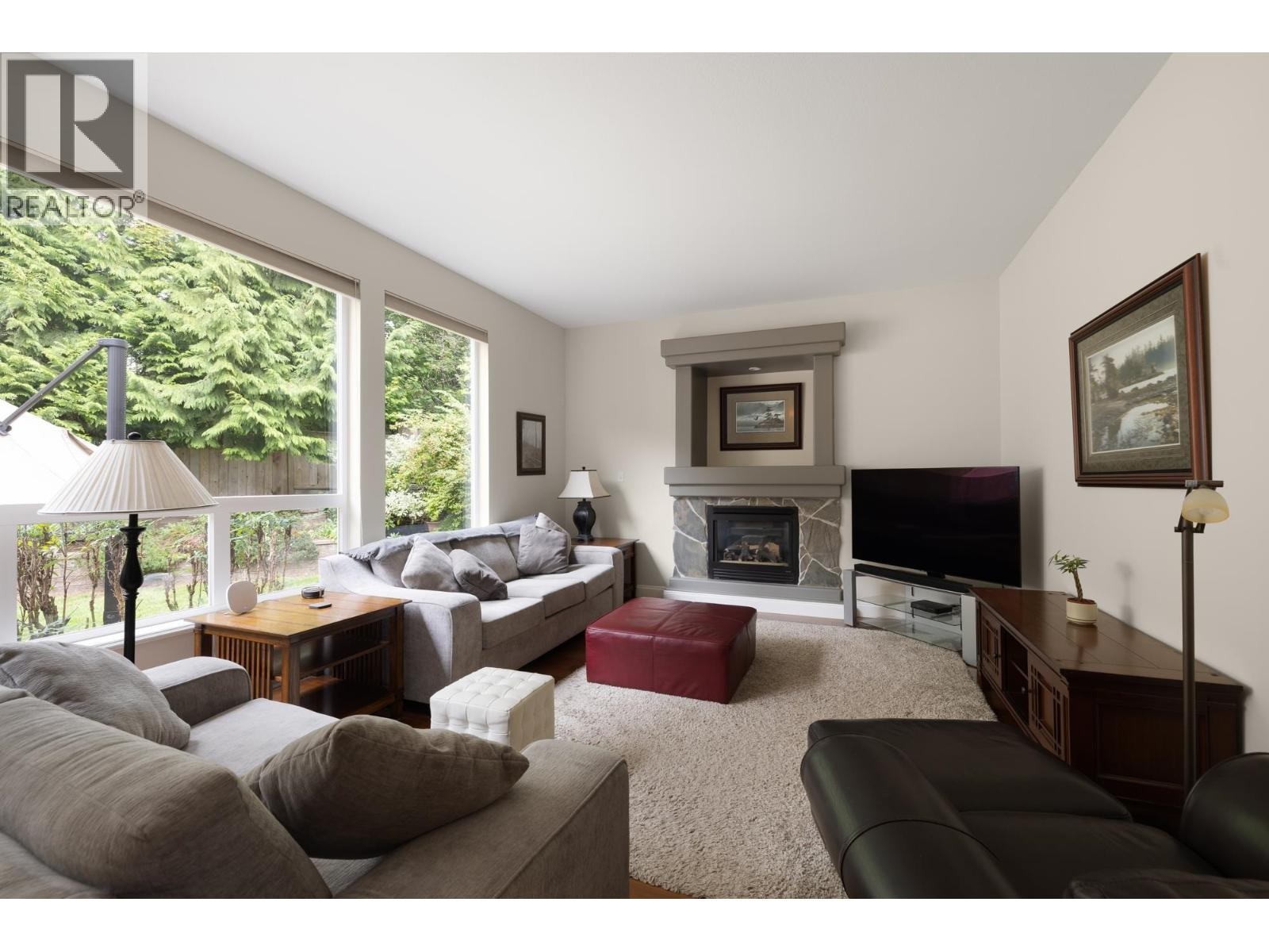 












118 CHESTNUT COURT

,
Port Moody,




British Columbia
V3H5G4

