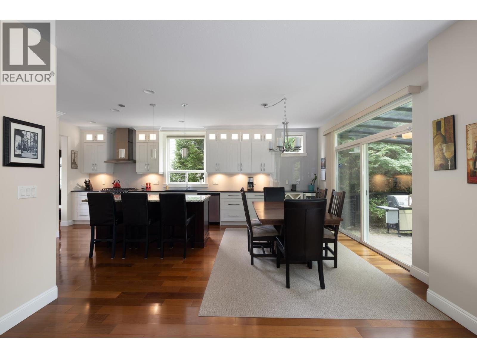 












118 CHESTNUT COURT

,
Port Moody,




British Columbia
V3H5G4

