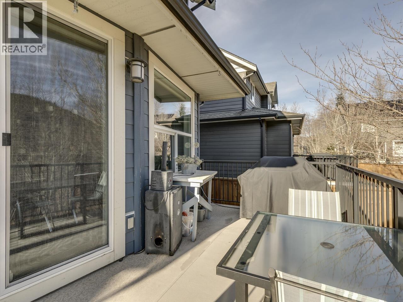 












39070 KINGFISHER ROAD

,
Squamish,




British Columbia
V8B0S9

